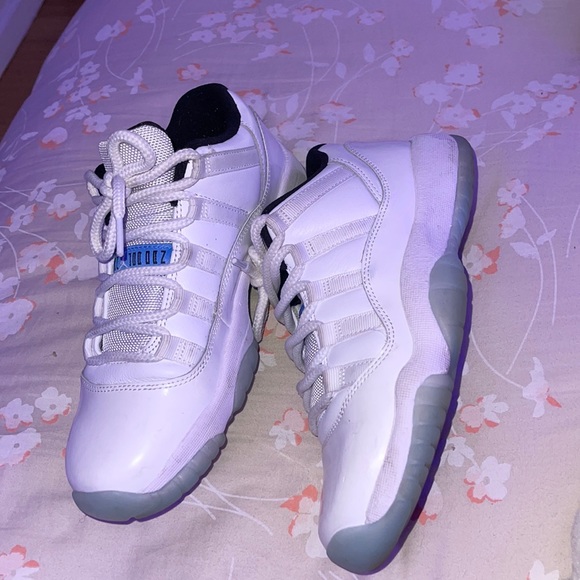 Jordan 11 Retro Low Legend Blue